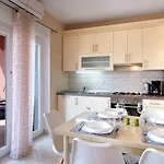 Lägenhet In With Balcony, Air Conditioning, Wifi, Washing Machine Lopar