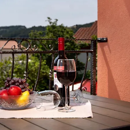 In With Balcony, Air Conditioning, Wifi, Washing Machine Appartamento *
