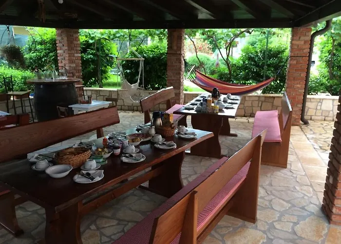 In With Balcony, Air Conditioning, Wifi, Washing Machine Apartament