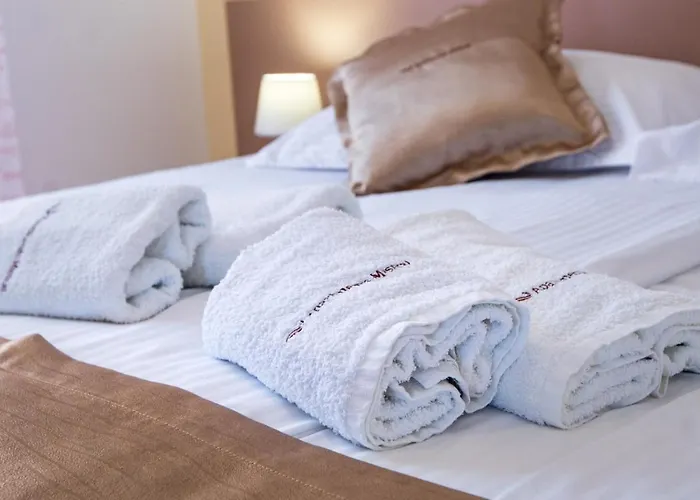 In With Balcony, Air Conditioning, Wifi, Washing Machine Apartament *