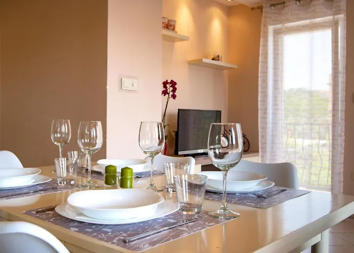In With Balcony, Air Conditioning, Wifi, Washing Machine Appartamento